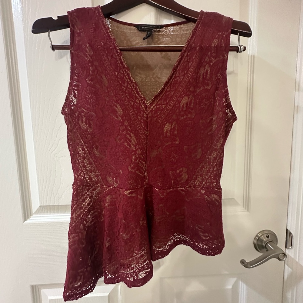Bcbgmaxazria Avalon Lace V Neck Peplum Asymmetrical Hem Top Size Small
